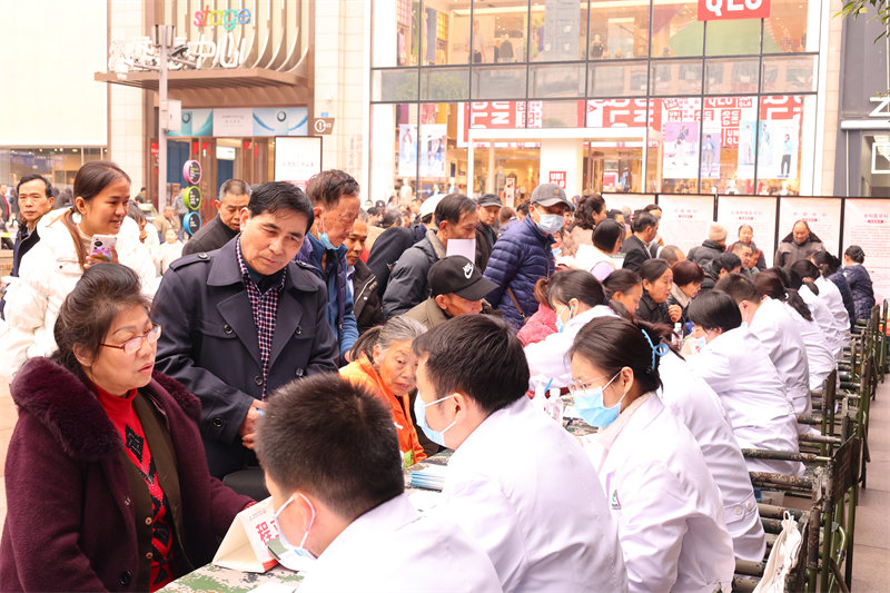 西南醫院江北院區（陸軍第九五八醫院）開展惠民義診活動。受訪者供圖