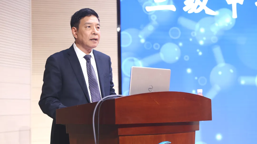 王強做動員講話。重慶西區醫院供圖