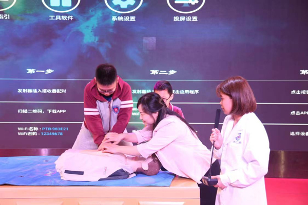 實操現場。重慶安琪兒婦產醫院供圖