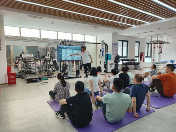 力量練習運動處方制定與實踐。重慶道格骨科醫院供圖