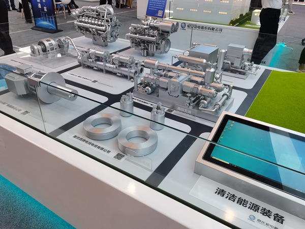 清潔能源裝備沙盤。張艷攝