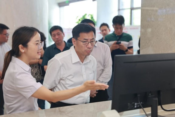 調研現場。重慶西區醫院供圖