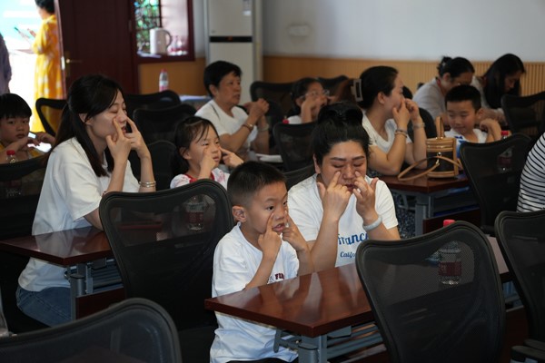 活動現場。重慶普瑞眼科醫院供圖