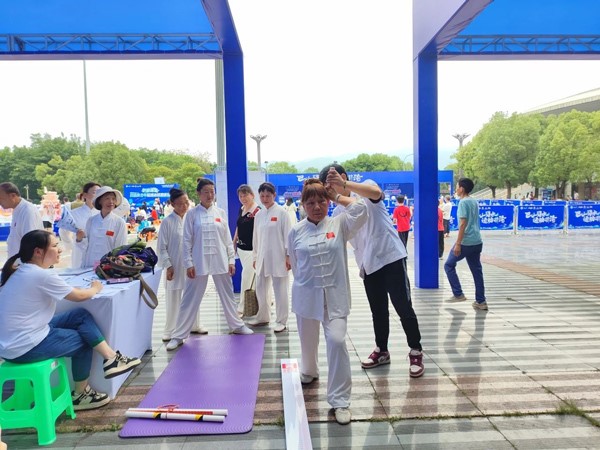 FMS運動功能評測。重慶道格骨科醫院供圖