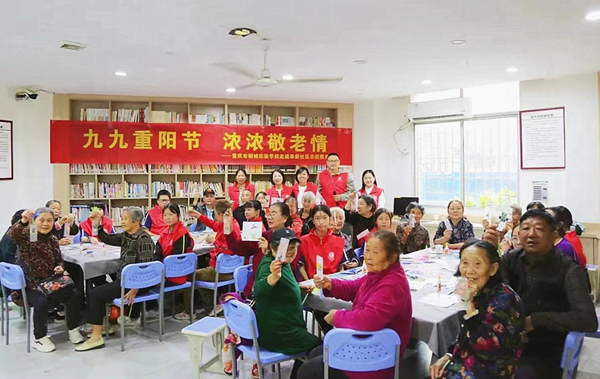 志愿服務。重慶市鋼城實驗學校供圖