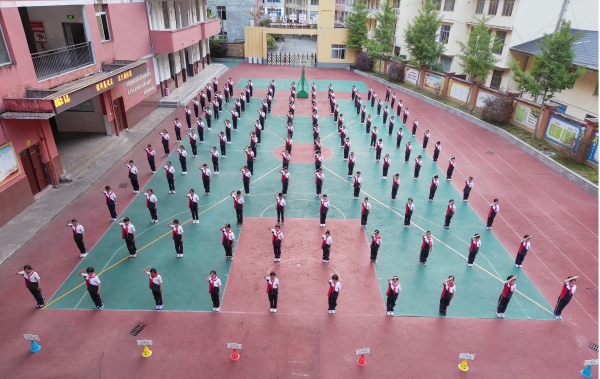 學校一角。城口縣明中鄉中心小學供圖