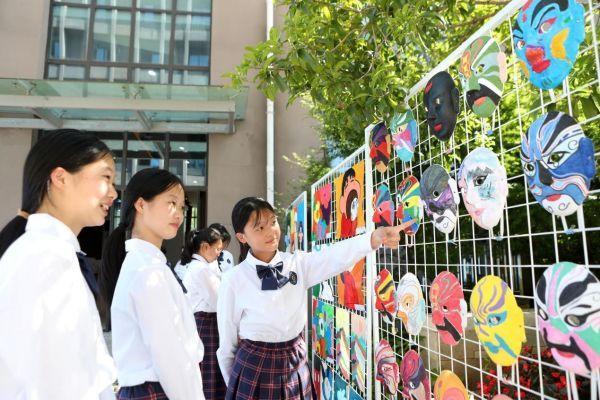 學校特色課程展示。永川區鳳凰湖中學供圖