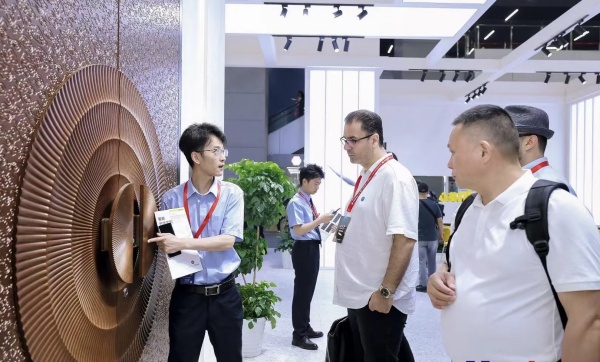 中國建博會美心展區，展會首日企業拿下超千萬元訂單（企業供圖）