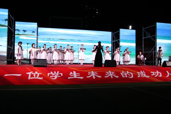 紅五月藝術節精品節目展演。重慶市潼南第一中學校供圖