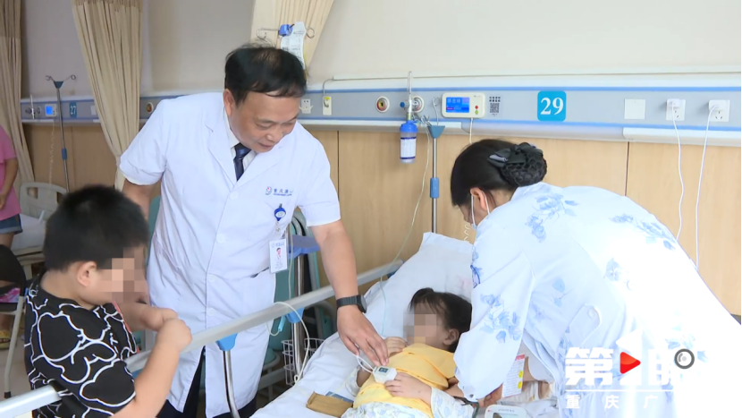 紫紺型先心病、法洛四聯癥患兒術后鐘前進教授查房