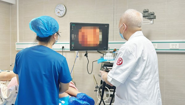 腸鏡檢查。重慶圣佑肛腸醫院供圖