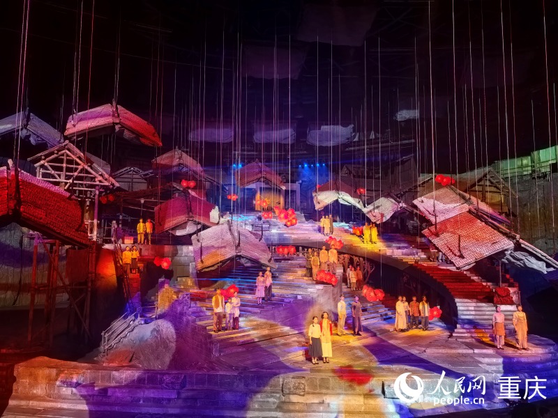 紅巖大思政課現場。人民網記者 馮文彥攝