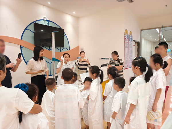 兒科體驗現場。重慶松山醫院供圖