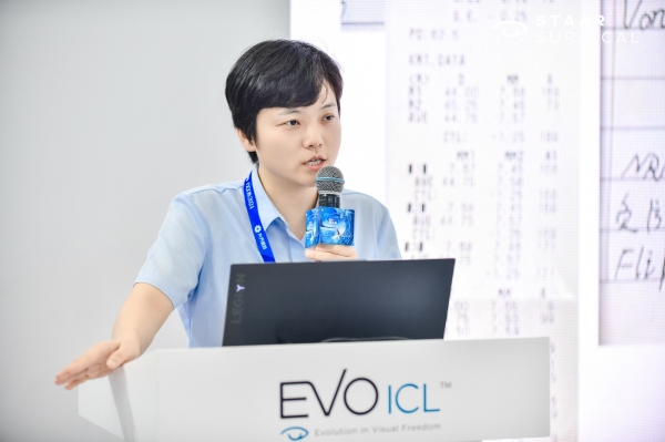 唐甜作專題演講。重慶普瑞眼科醫院供圖