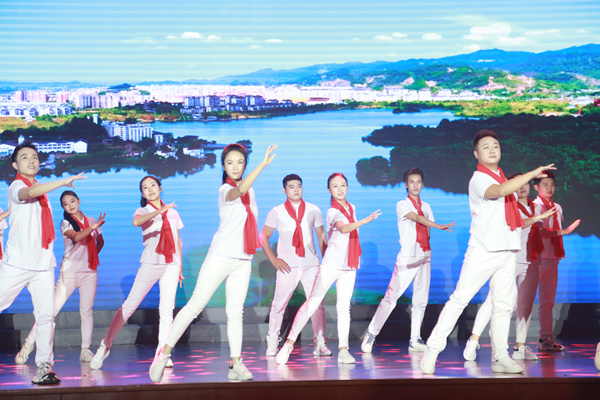 師生風采展演。唐文蕤攝