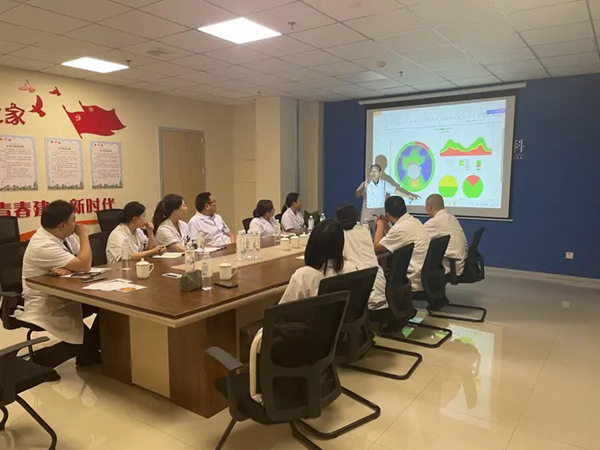 培訓現場。重慶愛爾眼科醫院總院供圖