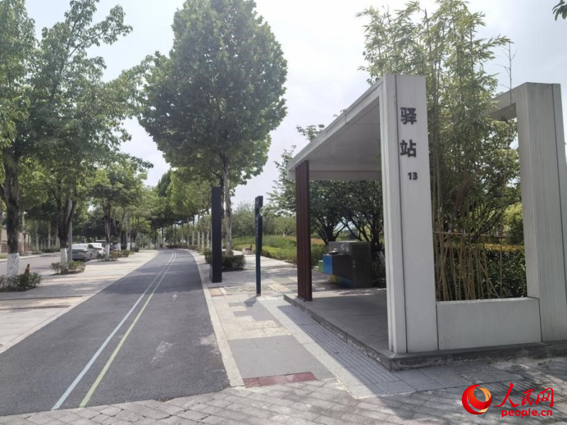 大竹林街道鳳棲沱社區黨群中心對面的直飲水點。姚於攝