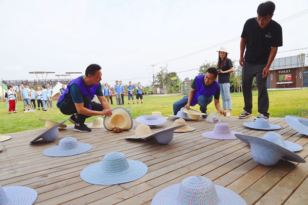 “歡樂對對碰”協作與智慧的較量。西南物探分公司供圖