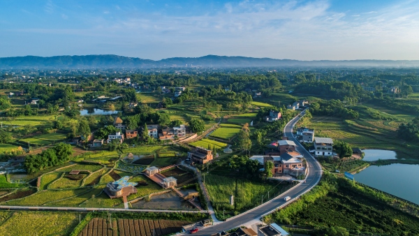 生態宜居的美麗村莊。榮昌區委宣傳部供圖