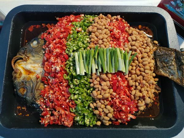 味美鮮香的萬州烤魚。任峰攝