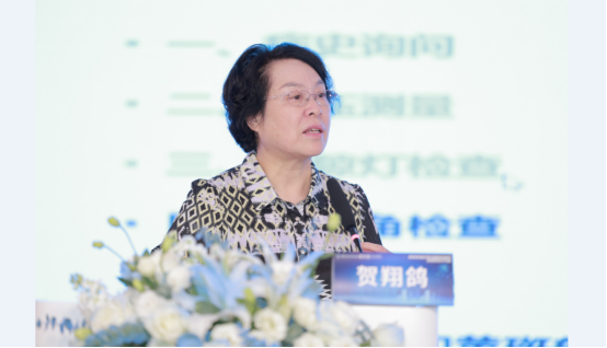 賀翔鴿致辭。重慶南坪愛爾眼科醫院供圖