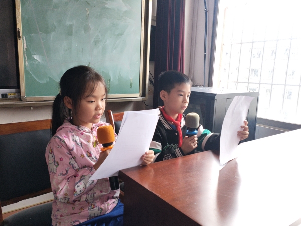 “午課思政”校園廣播開播。南大街小學供圖