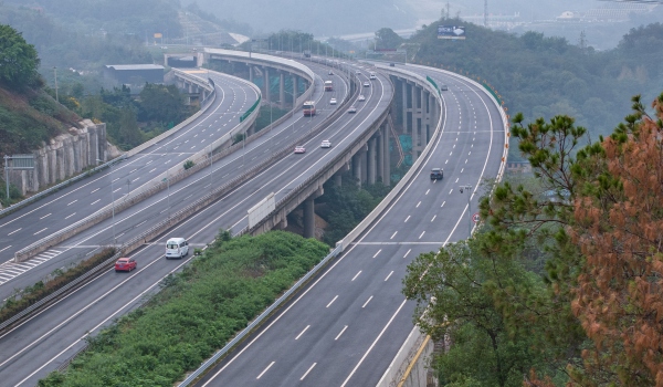 渝武高速復線建成通車。秦廷富 攝