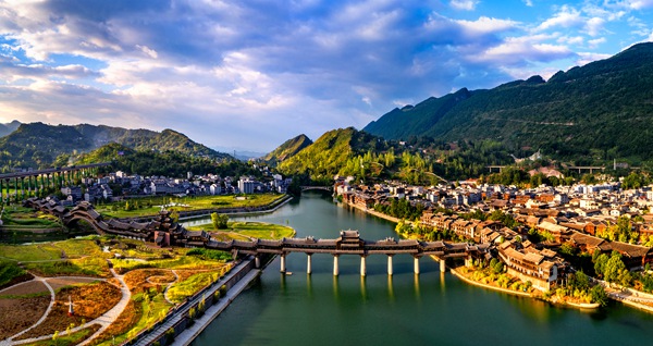 黔江濯水景區。重慶市文旅委供圖