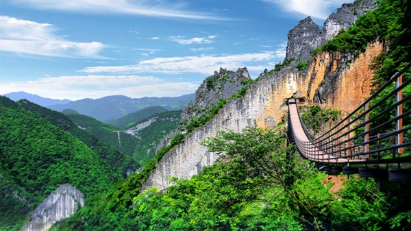 武陵山大峽谷。涪陵區融媒體中心供圖