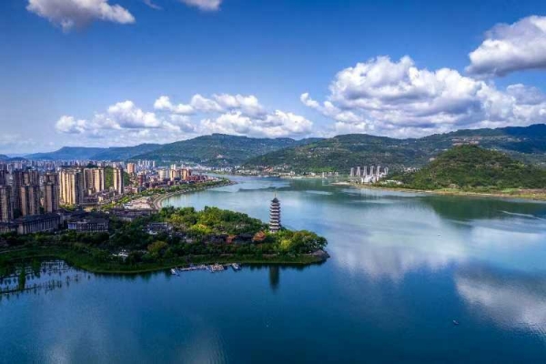 漢豐湖景色怡人。開州區文旅委供圖