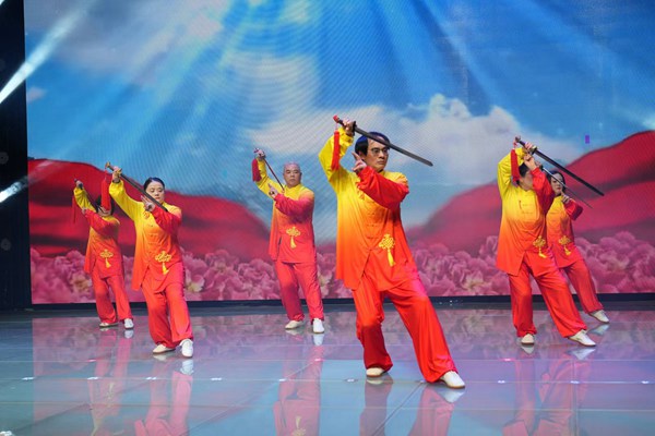 展演節目《我摯愛的祖國》。王海攝