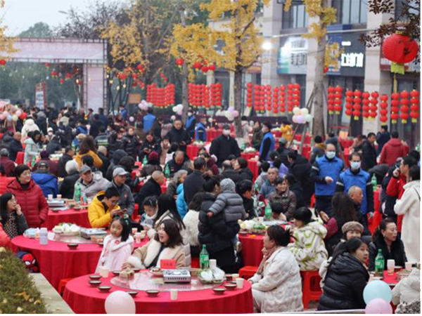 “鄰里迎新計劃”活動現場。華僑城物業重慶公司供圖