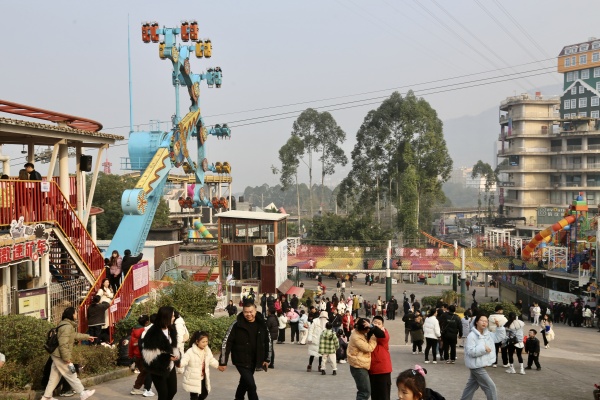 游客在景區游玩。景區供圖