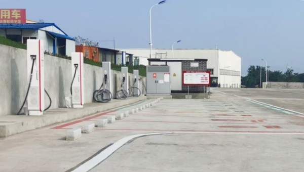 重慶樞紐港?黃磏港停車場。廖婉廷攝