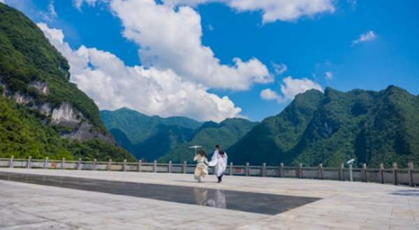 武陵山大裂谷。涪陵交旅集團供圖