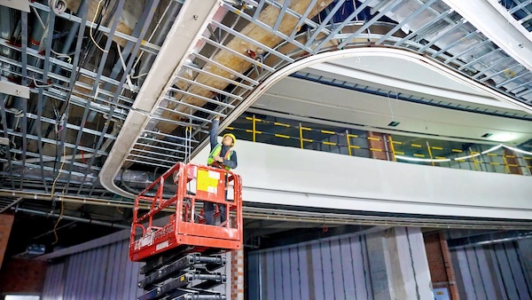 龍湖重慶龍興天街項目建設現場。向詩佳攝