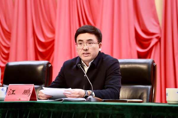 重慶市教育工委委員、教委副主任江鵬。唐文蕤攝