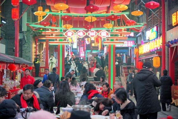 國潮美食街區。江北區商務委供圖