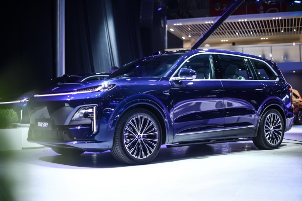 深藍S09。車企供圖