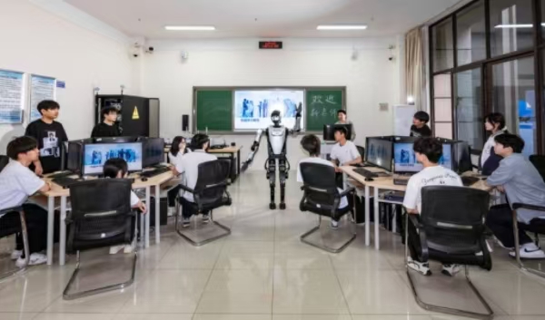 AI 智教授”進課堂。永川區委宣傳部供圖