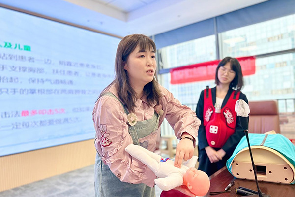 應急救護培訓現場。渝北區人力社保局供圖