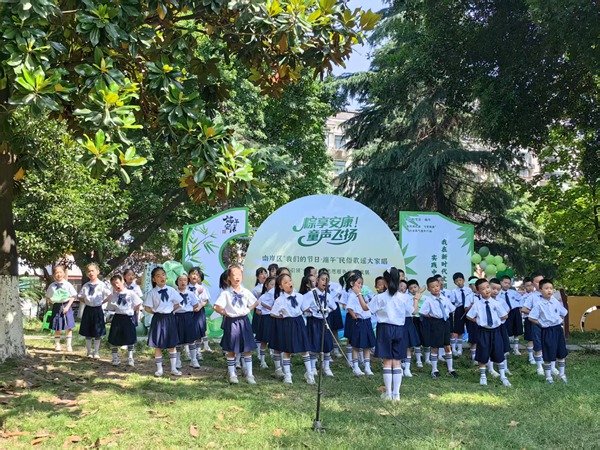 民謠演唱。任峰攝