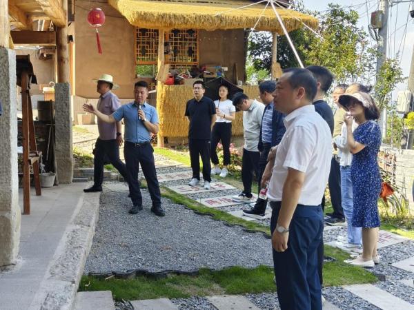 考察調研現場。張玲玲攝