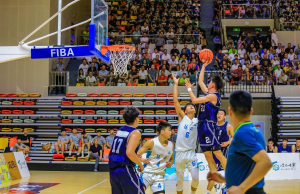 賽事激烈。熊偉攝