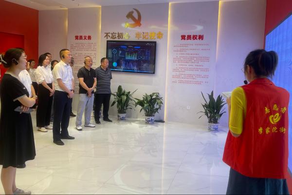 實地參觀。胡超林攝