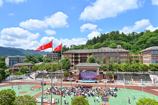 綦江石壕長征紅軍小學。鄒樂攝