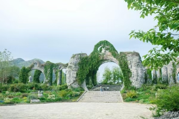 疊石花谷。酉陽文旅集團供圖