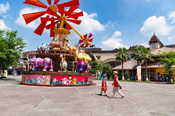 電力人員巡視景區用電情況。國網重慶永川供電公司供圖