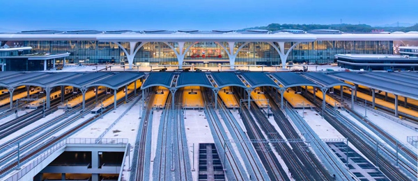 重慶東站。中鐵十一局供圖