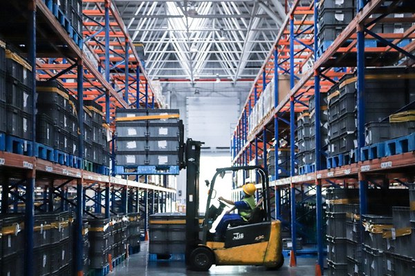 打造智慧倉儲物流體系。長安民生物流供圖